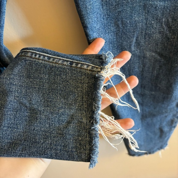 Abercrombie & Fitch The Mom High Rise Jeans - Picture 3 of 4